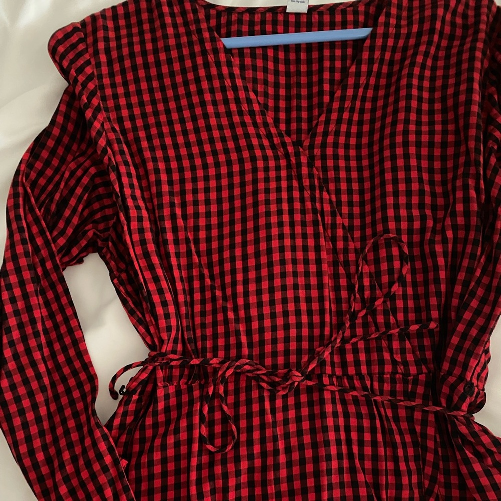 Checkered top